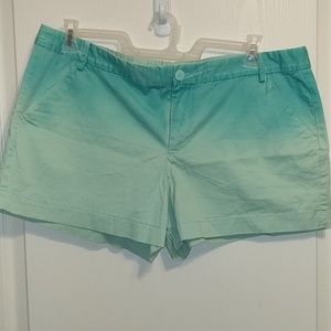 Gap ombre shorts